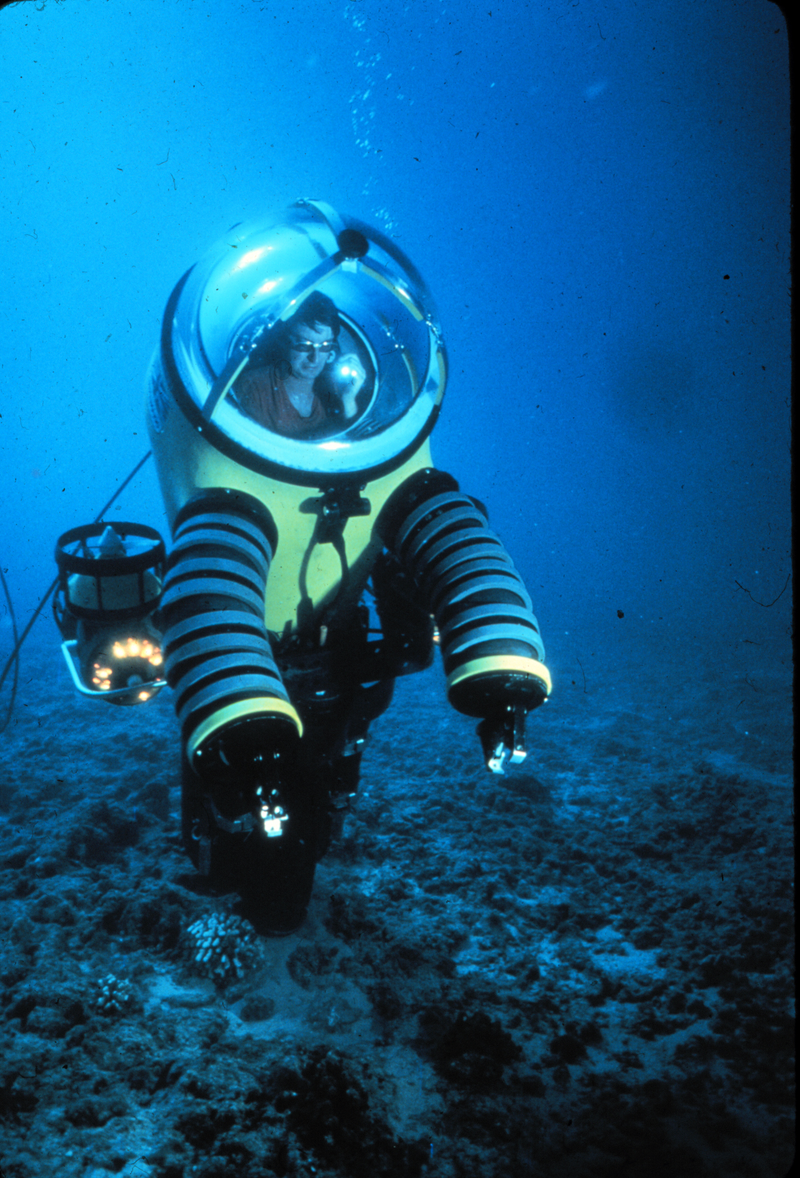 Illustration for article titled The Evolution of the Atmospheric Diving Suit